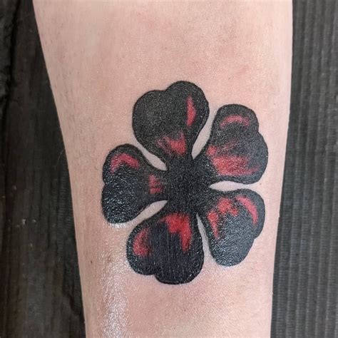 maple leaf tattoo|5 leaf clover tattoo.